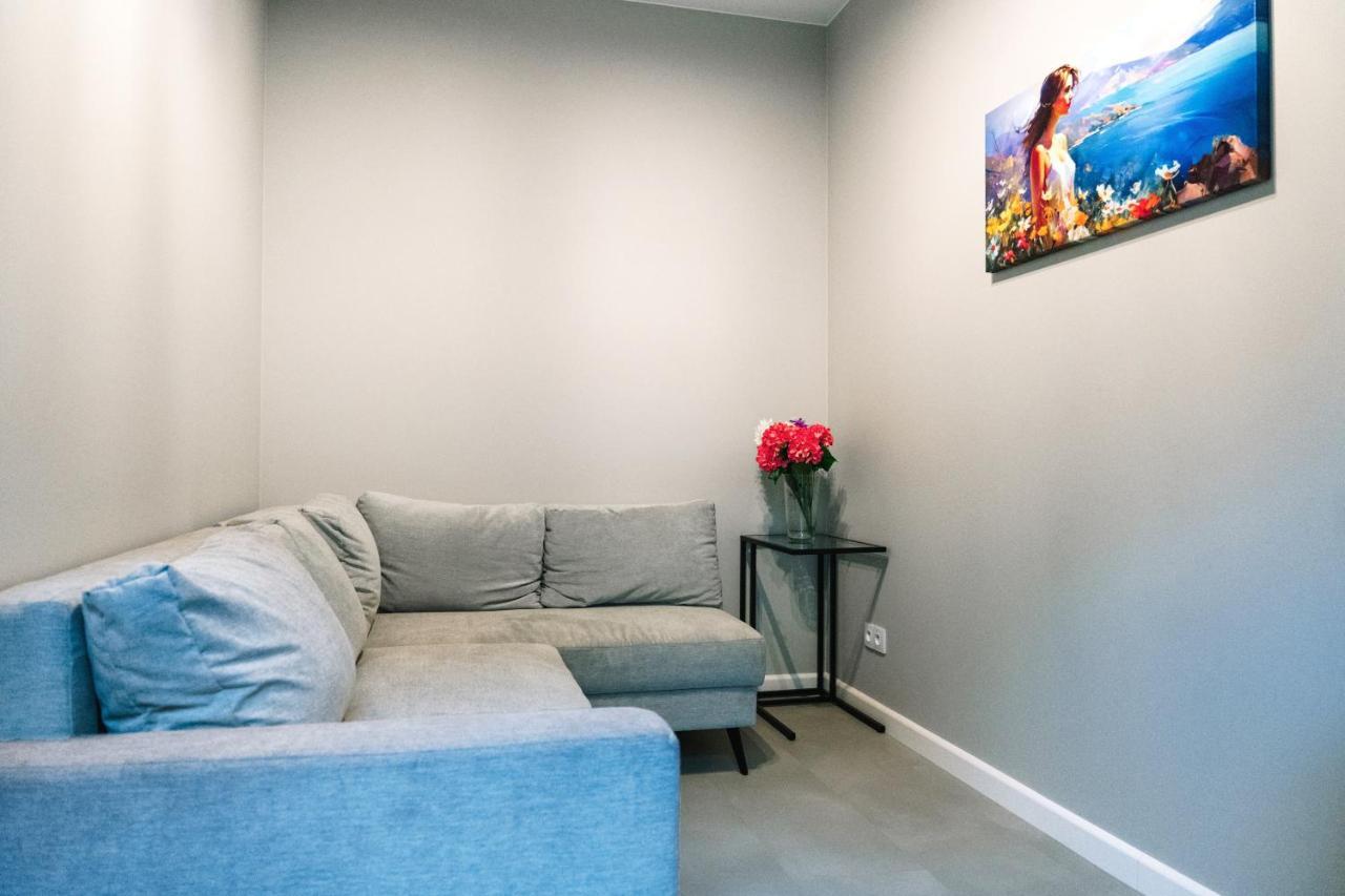 Prestige - Two-level Loft, 72m2, 1000mbs Internet, Parking, Gym - By Rentujemy Apartment *