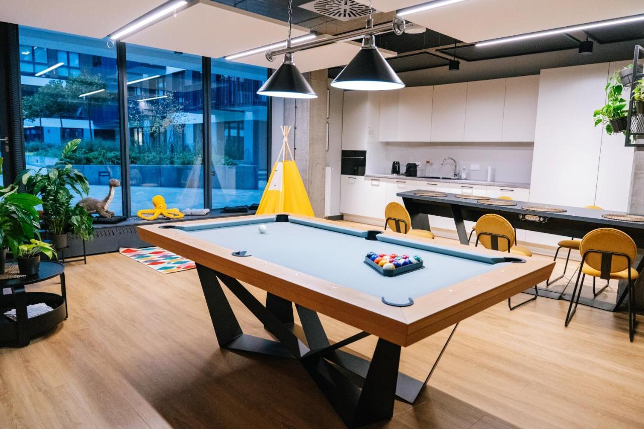 Prestige - Two-level Loft, 72m2, 1000mbs Internet, Parking, Gym - By Rentujemy Apartment