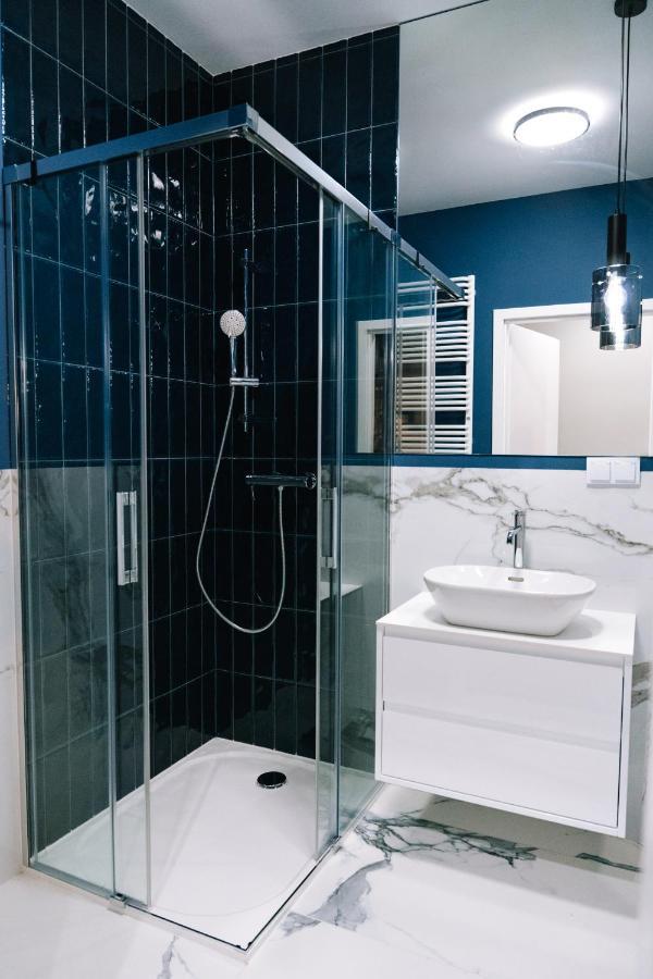 Prestige - Two-level Loft, 72m2, 1000mbs Internet, Parking, Gym - By Rentujemy *