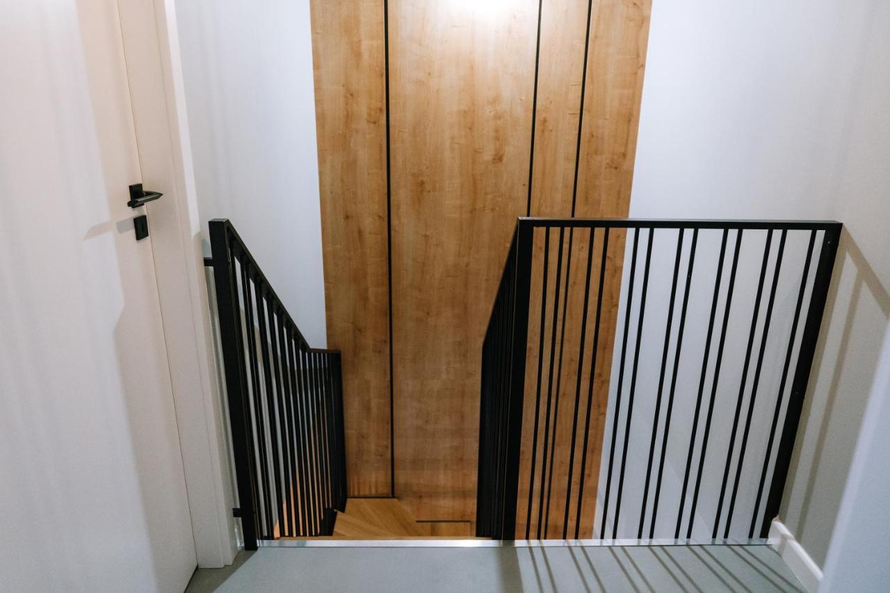 Apartment Prestige - Two-level Loft, 72m2, 1000mbs Internet, Parking, Gym - By Rentujemy