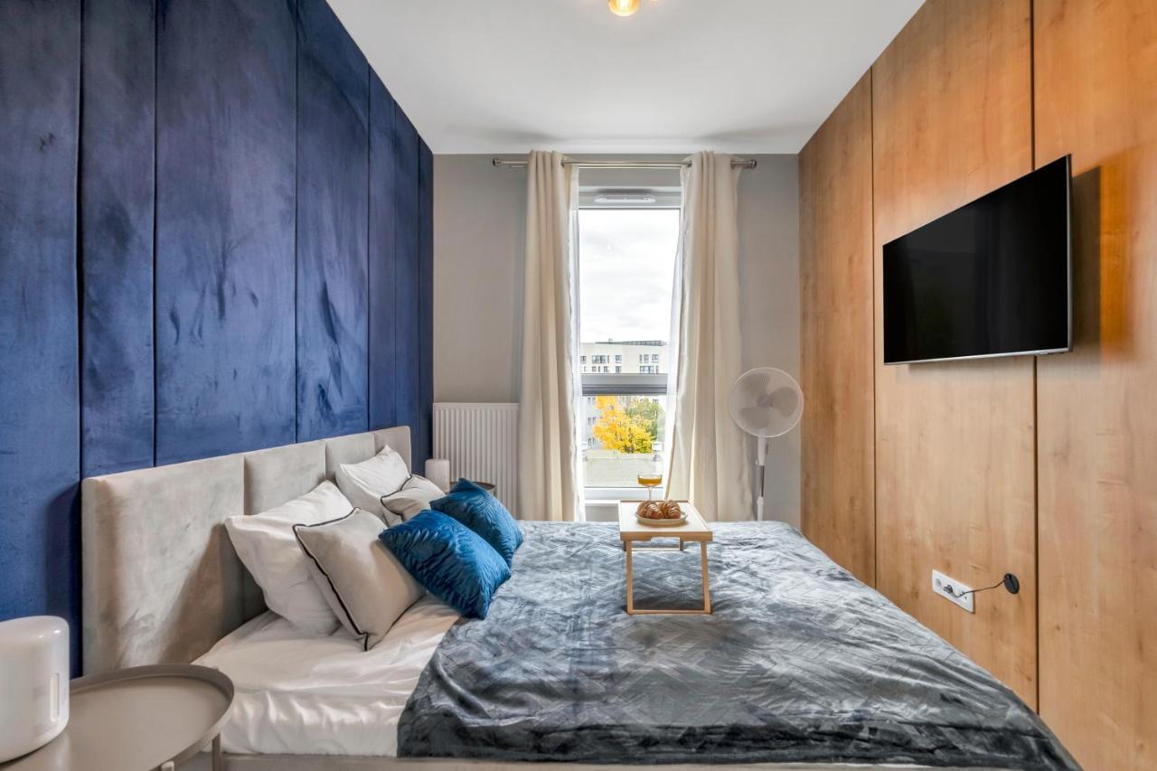 Prestige - Two-level Loft, 72m2, 1000mbs Internet, Parking, Gym - By Rentujemy Warsaw