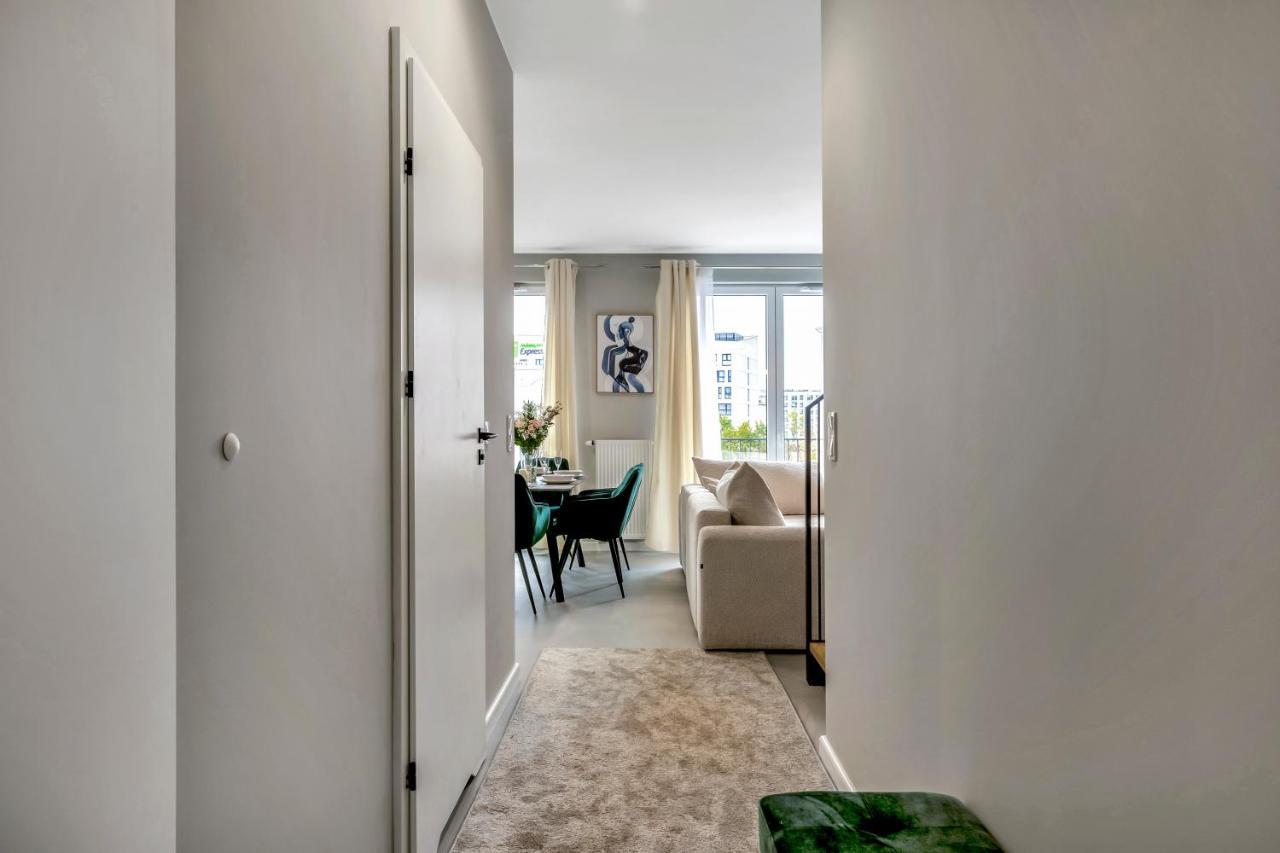 Prestige - Two-level Loft, 72m2, 1000mbs Internet, Parking, Gym - By Rentujemy *
