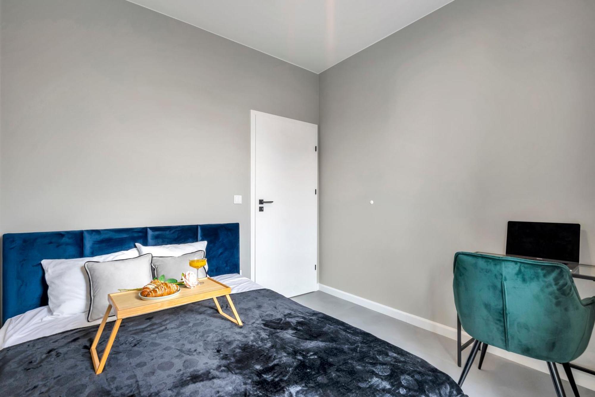 Prestige - Two-level Loft, 72m2, 1000mbs Internet, Parking, Gym - By Rentujemy Apartment