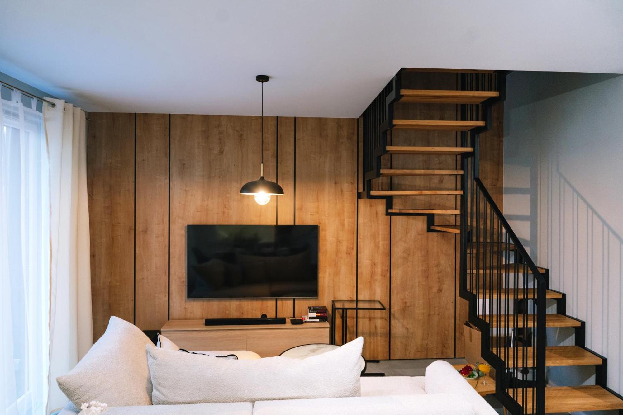 Apartment Prestige - Two-level Loft, 72m2, 1000mbs Internet, Parking, Gym - By Rentujemy