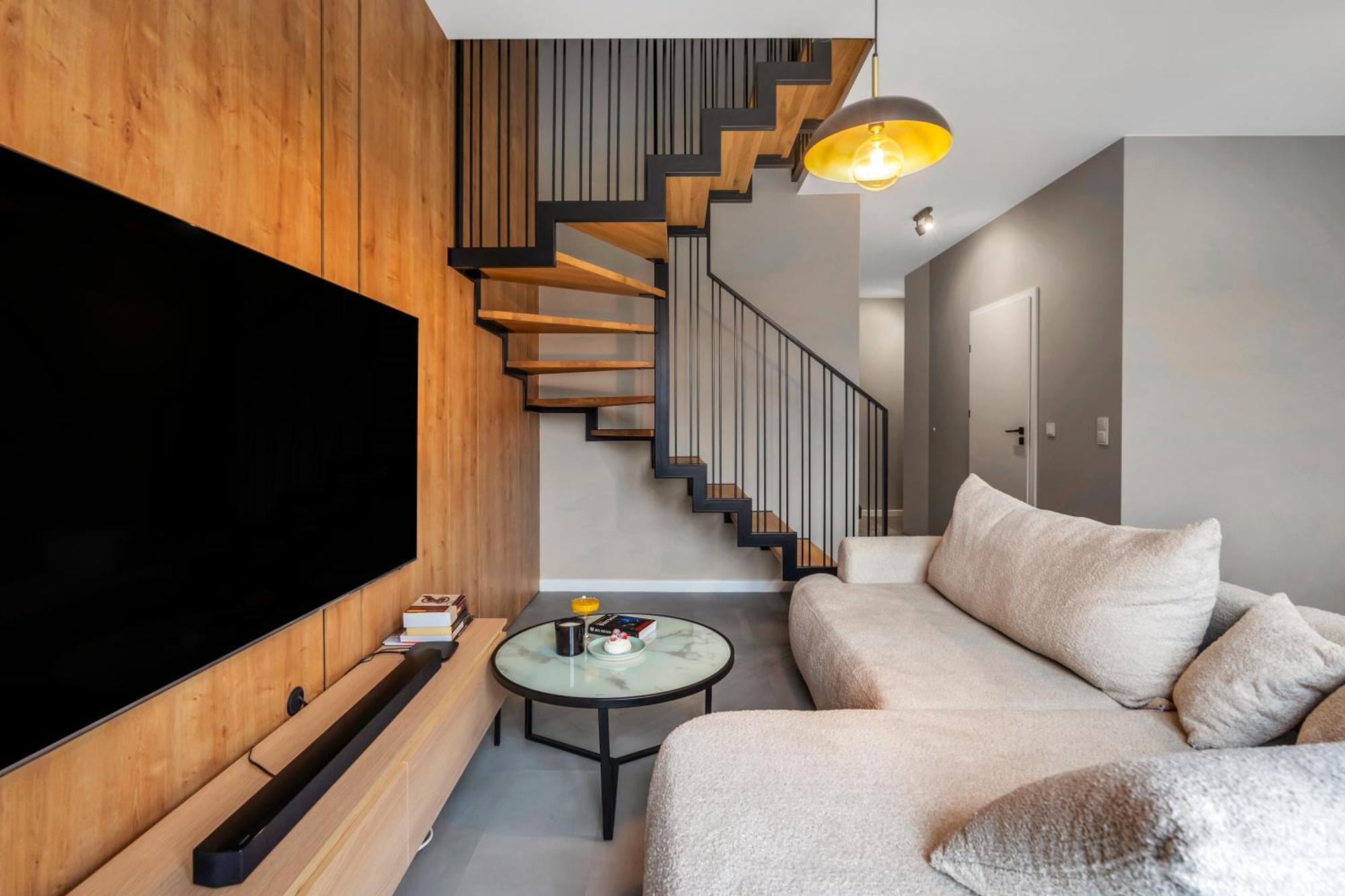 Prestige - Two-level Loft, 72m2, 1000mbs Internet, Parking, Gym - By Rentujemy *