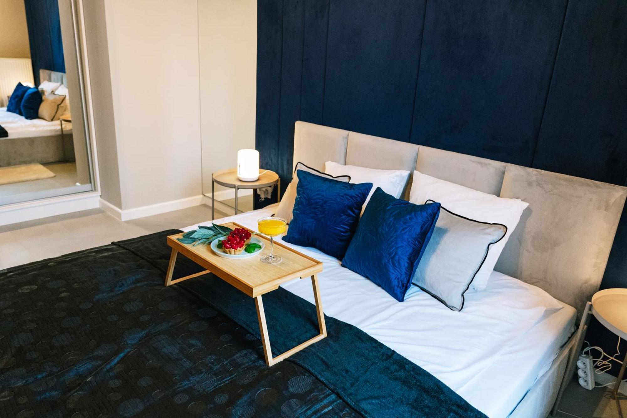 Apartment Prestige - Two-level Loft, 72m2, 1000mbs Internet, Parking, Gym - By Rentujemy Warsaw